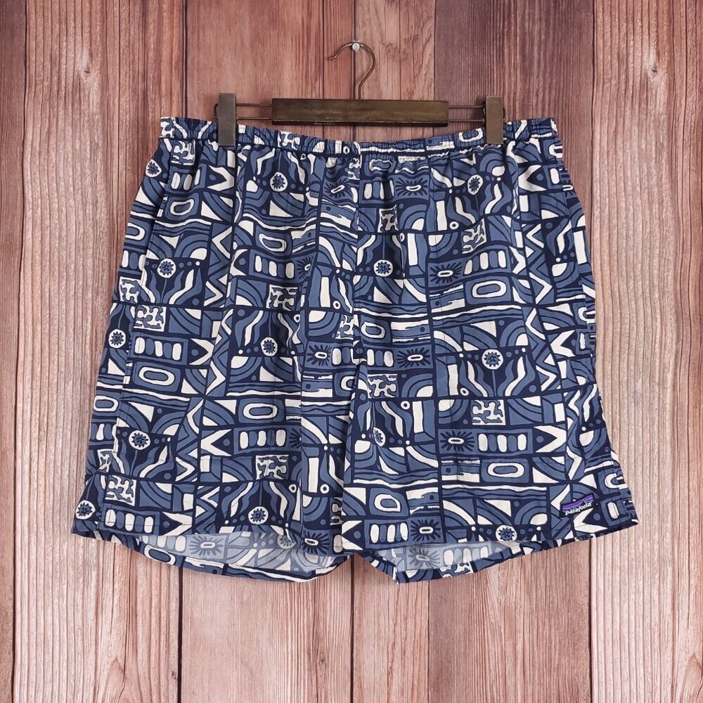 *FLAW* Patagonia Netplus Shells Mens XXL Baggies Shorts New Vision Navy Blue